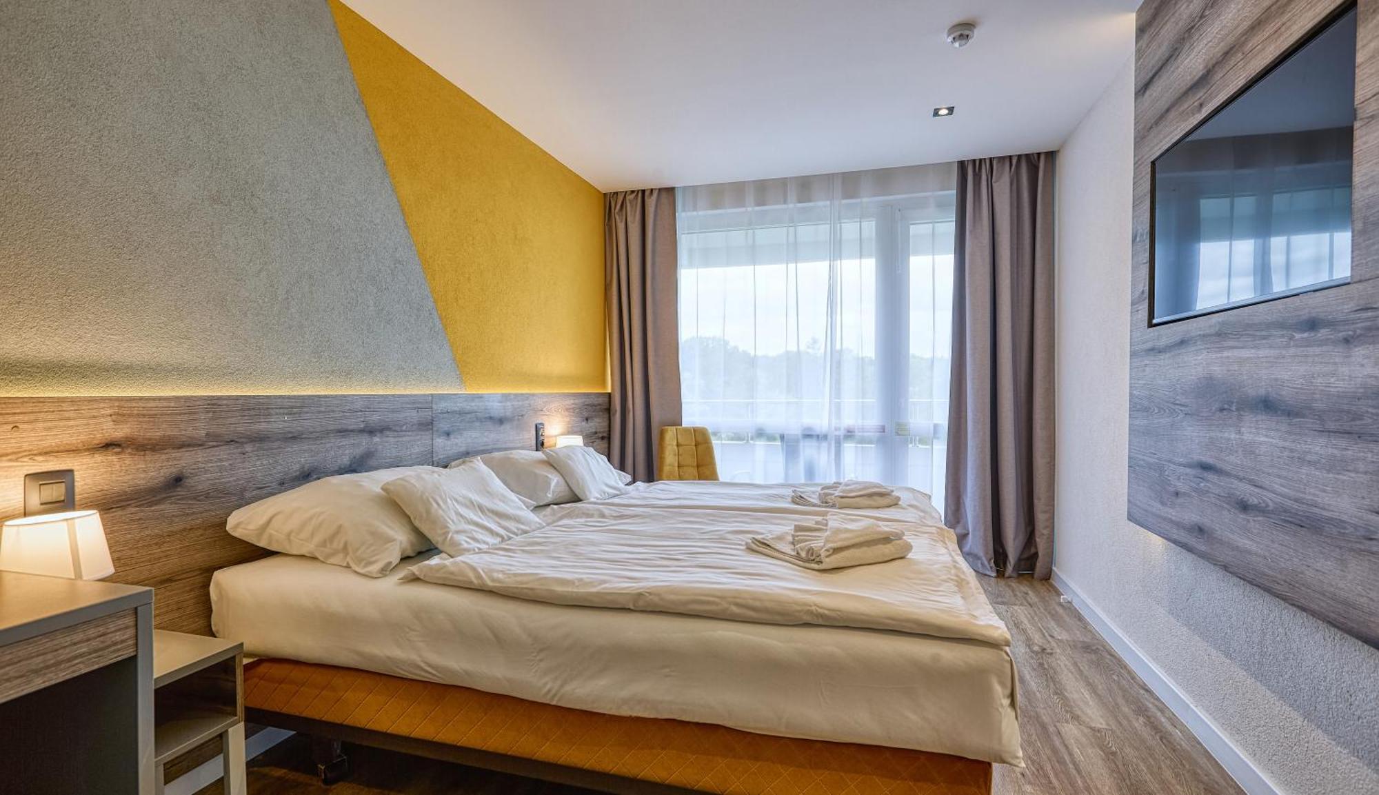 Hotel Szieszta Šoproň Exteriér fotografie