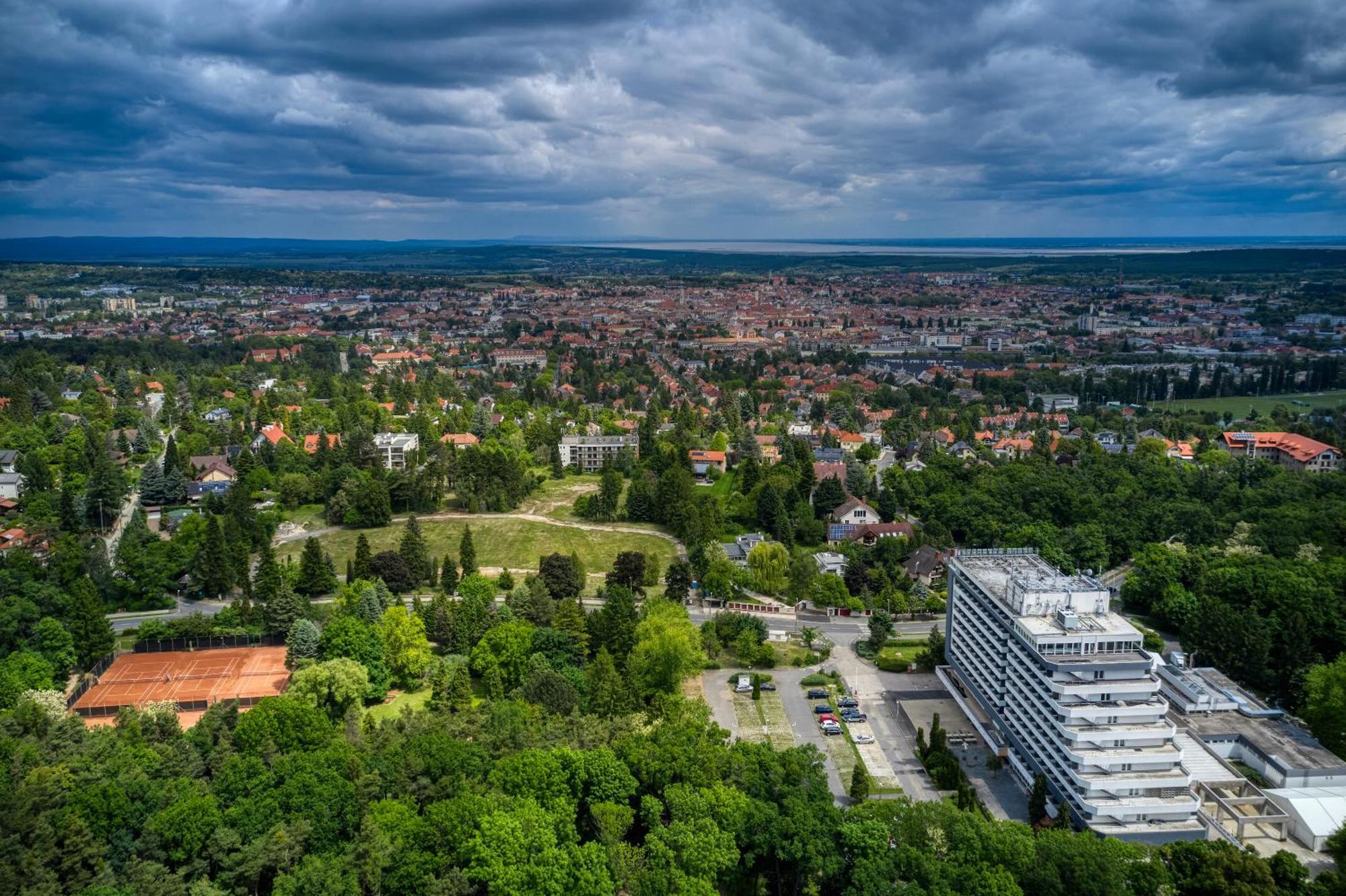 Hotel Szieszta Šoproň Exteriér fotografie