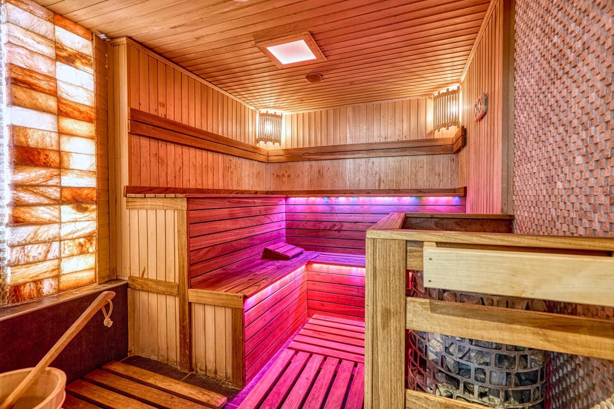 Hotel Szieszta Šoproň Exteriér fotografie